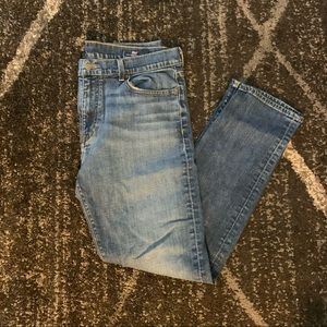 Vineyard Vines Light Wash Jeans